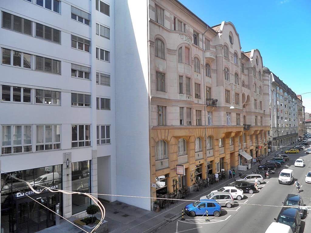 Gozsdu Entertainment District * Будапешт